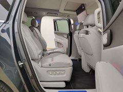 Leapmotor D19 Extended Range 500 Deluxe Edition Six-Seater - ფოტო 13