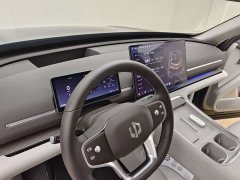 Leapmotor D19 Extended Range 500 Deluxe Edition Six-Seater - ფოტო 15