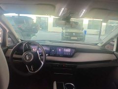 Buick GL8 Luzun Respect Edition - ფოტო 8