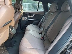 Mercedes-Benz EQE SUV 500 4MATIC Luxury - ფოტო 11