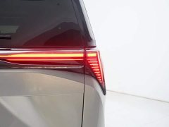 Buick GL8 New Energy Luzun Smart Comfort Edition 7-Seater - ფოტო 14