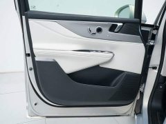 Buick GL8 New Energy Luzun Smart Comfort Edition 7-Seater - ფოტო 15
