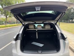 Li Auto L6 Pro Smart Refresh Edition - ფოტო 13