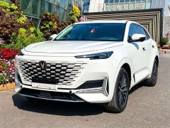 Changan UNI-K 2.0T Two-Wheel Drive Deluxe Edition - ფოტო 1