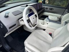 Li Auto i6 Two-Wheel Drive Standard - ფოტო 10