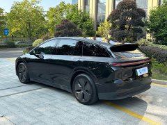 Li Auto i6 Two-Wheel Drive Standard - ფოტო 5