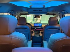 Toyota Gravia 2.5L Hybrid Comfort Edition - ფოტო 10
