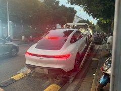 Porsche Taycan - ფოტო 9