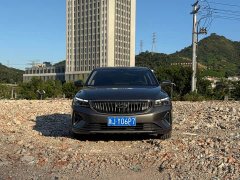 Geely Emgrand 4th Generation Champion Edition 1.5L CVT Luxury - ფოტო 1