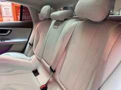 Mercedes-Benz EQE 2022 350 Luxury - ფოტო 19