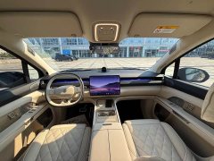 NIO ES8 2026 Six-Seat Executive Signature Edition - ფოტო 13