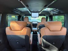 Toyota Vellfire 2024 Crown Hybrid 2.5L Premium Edition - ფოტო 10