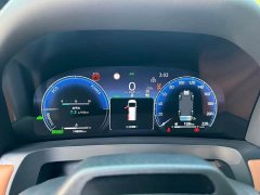 Toyota Vellfire 2024 Crown Hybrid 2.5L Premium Edition - ფოტო 8
