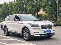 Lincoln Aviator 2022 3.0T V6 AWD Premium Edition - ფოტო 3