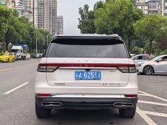 Lincoln Aviator 2022 3.0T V6 AWD Premium Edition - ფოტო 5