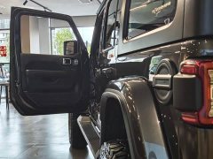 Jeep Wrangler 2.0T Sahara Four-Door - ფოტო 10