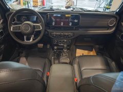 Jeep Wrangler 2.0T Sahara Four-Door - ფოტო 17