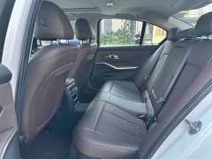 BMW 3 Series 320i M Sport Package - ფოტო 10