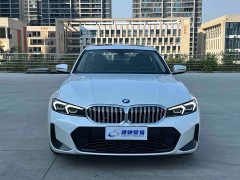 BMW 3 Series 320i M Sport Package - ფოტო 2
