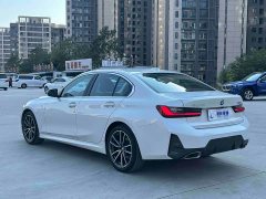 BMW 3 Series 320i M Sport Package - ფოტო 4
