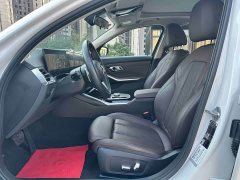 BMW 3 Series 320i M Sport Package - ფოტო 9