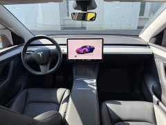 Tesla Model Y Rear-Wheel Drive - ფოტო 3
