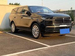 Lincoln Navigator 3.5T Presidential Edition - ფოტო 3