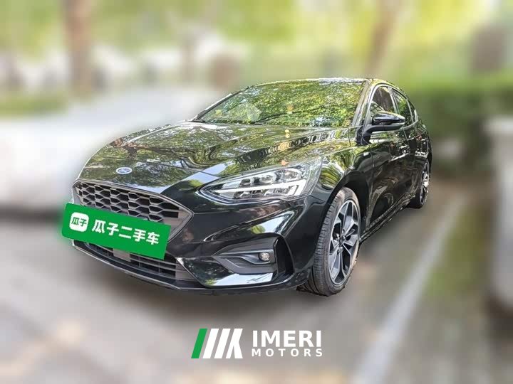 Ford Focus Hatchback EcoBoost 180 Automatic ST Line - ავტომობილი ჩინეთიდან