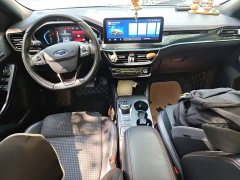 Ford Focus Hatchback EcoBoost 180 Automatic ST Line - ფოტო 5