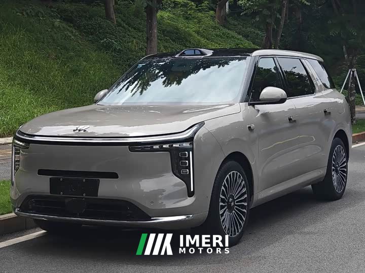 IM Motors Zhiji LS8 66 Ultra Tech Flagship 5-Seater - ავტომობილი ჩინეთიდან