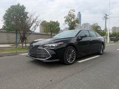 Toyota Avalon 2.0L Luxury - ფოტო 1