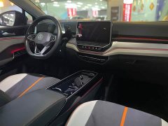 Volkswagen ID.6 CROZZ 2021 Facelift Long Range PRO - ფოტო 4
