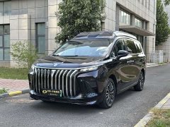 Dongfeng Forthing V9 200km Enjoy Edition Four-Seat Pop-Top Camper Van - ფოტო 1