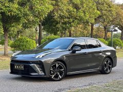 Lynk & Co Geely Lynk & Co 03 2023 1.5T DCT Pro - ფოტო 1