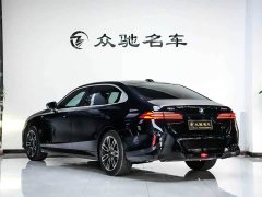 BMW 5 Series 530Li Premier M Sport Package - ფოტო 11