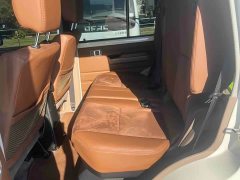 Toyota Land Cruiser (Imported) LC76 2.8T 40th Anniversary Edition - ფოტო 8
