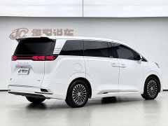 Denza BYD Denza D9 2022 DM-i 1040 Premium - ფოტო 17
