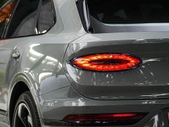 Bentley Bentayga 4.0T V8 S - ფოტო 3