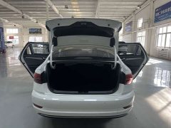 Volkswagen Sagitar 200TSI DSG Flying Edition - ფოტო 17