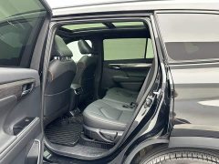 Toyota Crown Venza 2.5L HEV AWD Premium - ფოტო 14