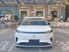 AITO eπ008 Six-Seat Pure Electric Family Comfort Edition - ფოტო 3