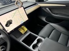 Tesla Model Y Long Range All-Wheel Drive - ფოტო 12