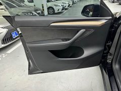Tesla Model Y Long Range All-Wheel Drive - ფოტო 6