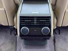 Land Rover Range Rover 2025 3.0L V6 400PS Extended Wheelbase Prestige Edition - ფოტო 14