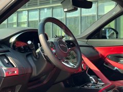 Jaguar E-PACE R-DYNAMIC SE BLACK Ebony Sport Edition - ფოტო 10