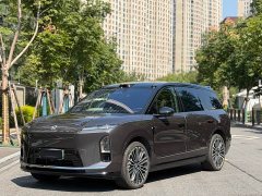 NIO ES8 2026 Six-Seat Executive Signature Edition - ფოტო 1