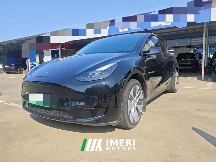 Tesla Model Y Facelift Rear-Wheel Drive