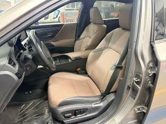 Lexus ES 300h Excellence Edition - ფოტო 4