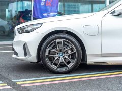 BMW i5 eDrive 35L Luxury Edition Premium Package - ფოტო 4