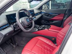 BMW i5 eDrive 35L Luxury Edition Premium Package - ფოტო 9